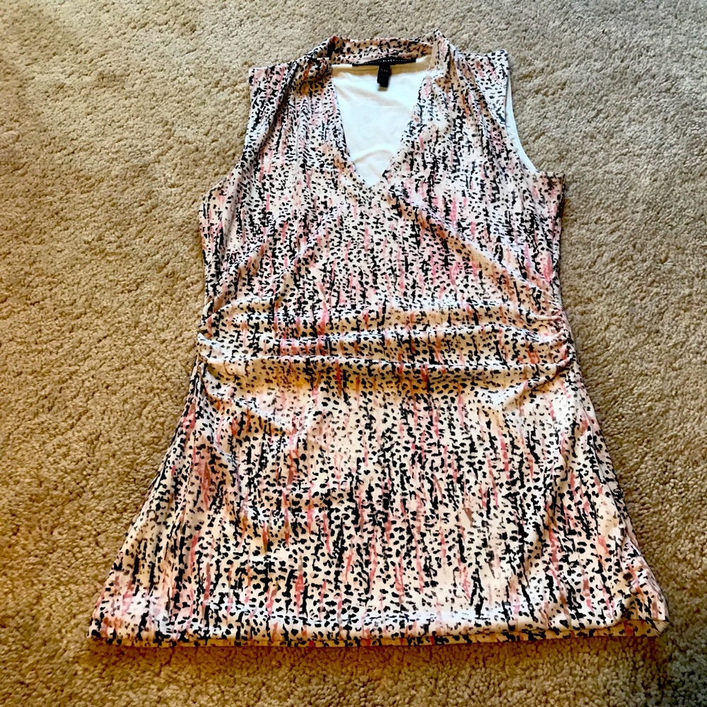 White House Black Market XXS v neck tank